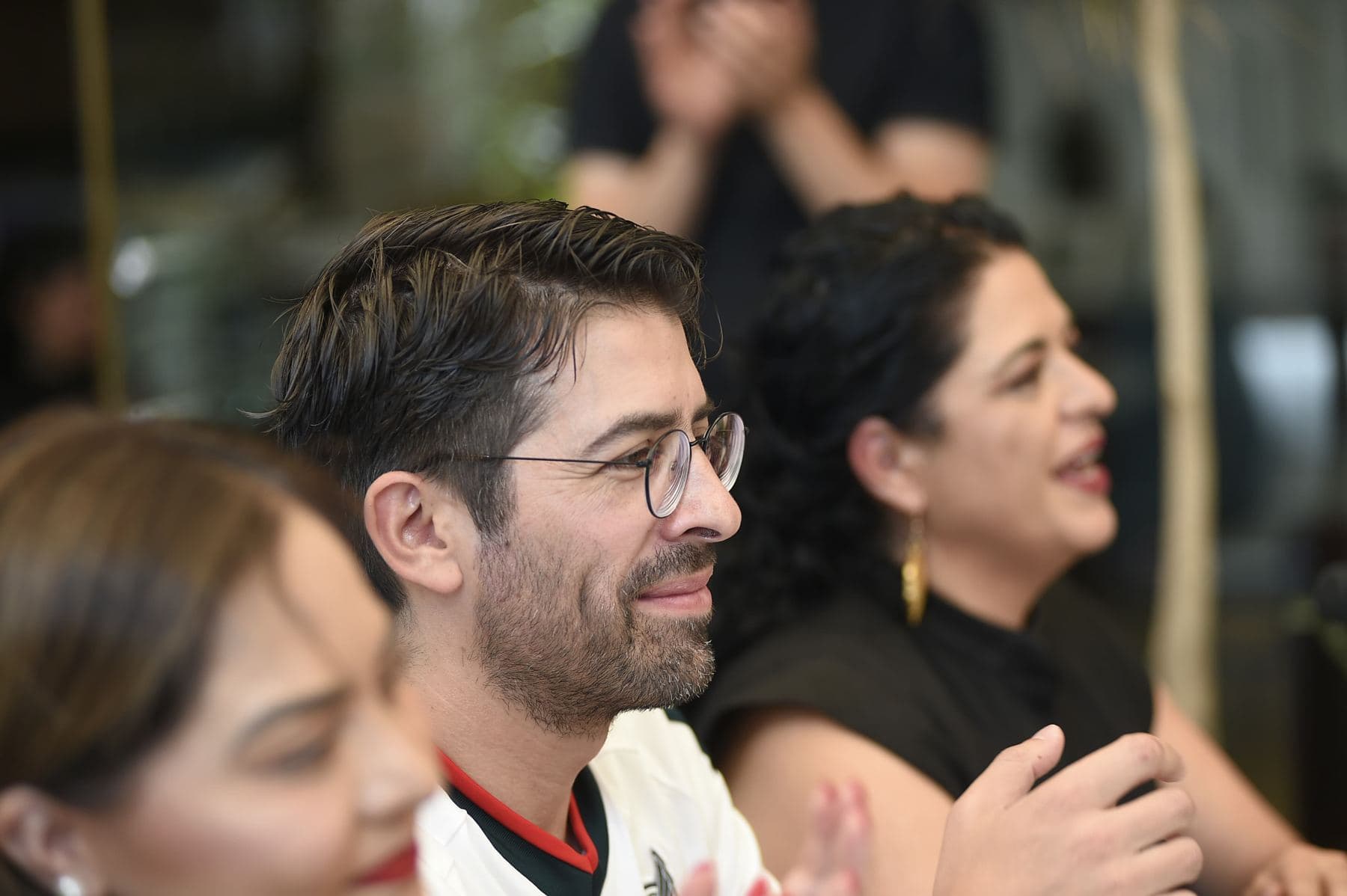 Ángel Tamariz en evento con vecinas de Álvaro Obregón